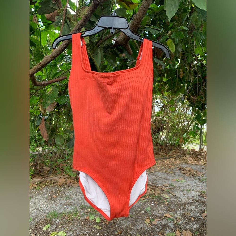 Michael Kors Ribbed One-Piece swimsuit with built in bra and padding Orange